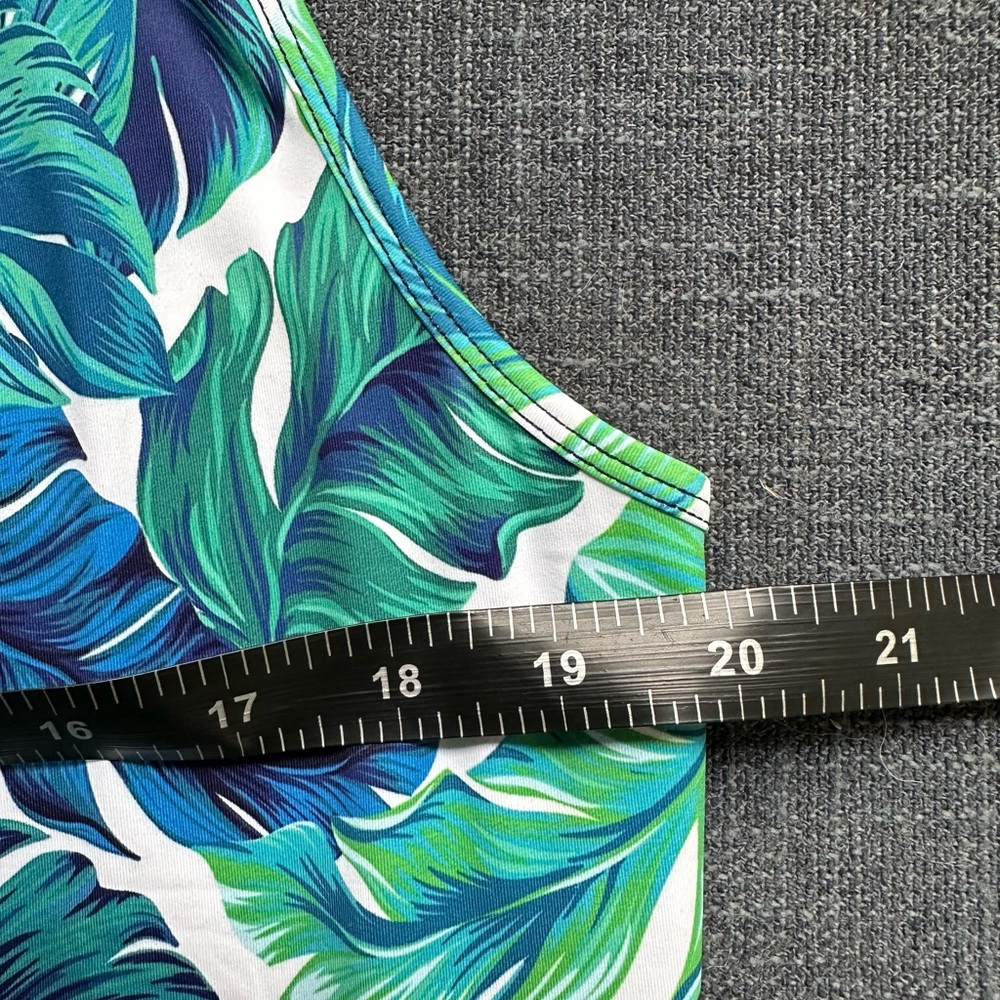 NWOT BEAUTIFULLY COLORED DRESS! - Picture 12 of 17